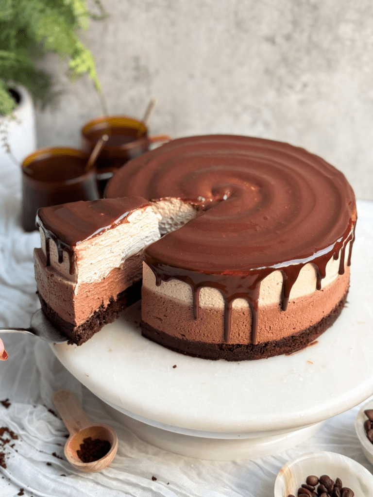 4-Ingredient Chocolate Mocha Mousse Cake