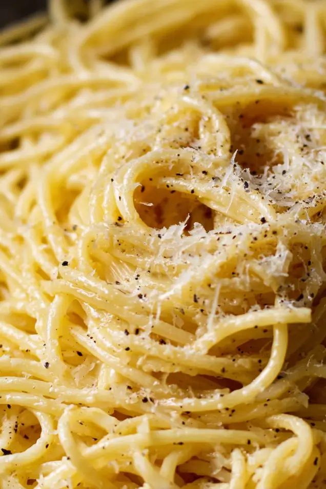 Authentic Cacio e Pepe Recipe | Easy 15-Minute Italian Pasta