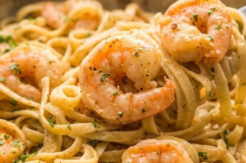 Creamy Garlic Butter Shrimp Pasta (Ready in 15 Minutes!)
